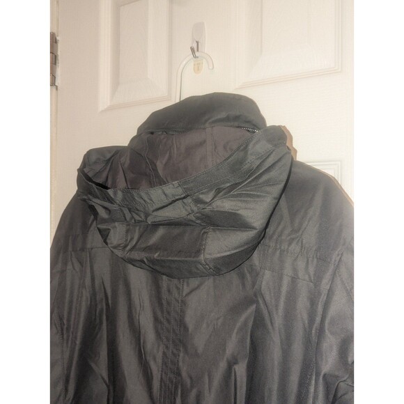 Calvin Klein Body Fit Windbreaker Jacket - Picture 7 of 10